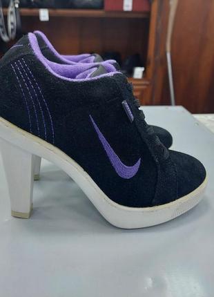 Туфлі nike heels