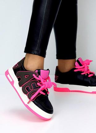 Яскраві молодіжні жіночі кросівки, масивні кеді, неонові чорні з рожевим, новинка 2024 року9 фото
