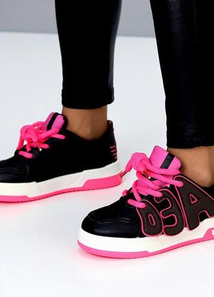 Яскраві молодіжні жіночі кросівки, масивні кеді, неонові чорні з рожевим, новинка 2024 року7 фото