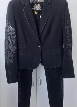 Костюм люксового бренда cappopera