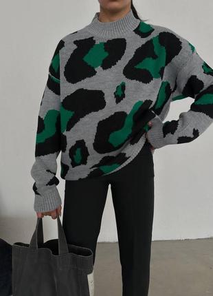 Удлиненный свитер оверсайз с воротничком в принте «лео» 😍4 фото