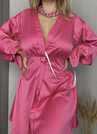 Сукня рожева