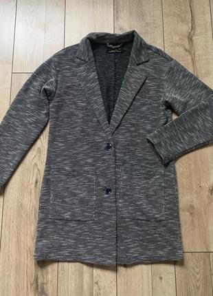 Удлиненный пиджак кардиган amisu xs