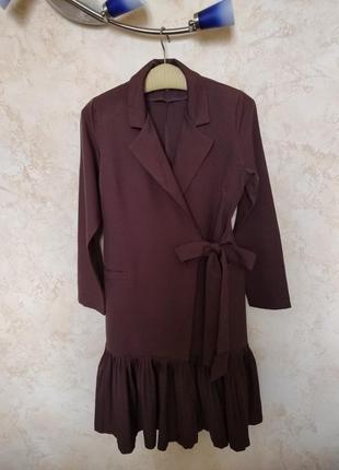 Красивое платье пиджак на запах