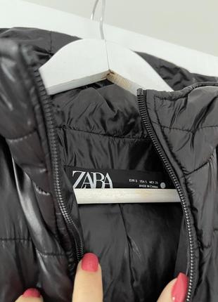 📎 жилетка zara з капюшоном🖤4 фото