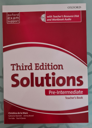 Книга для вчителя solutions pre-intermediate teacher's book2 фото