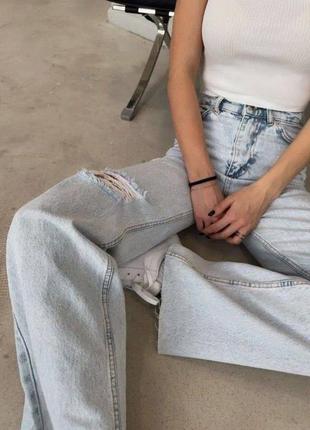 Трендові джинси труби жіночі зара zara стильні вільного крою з потертостями2 фото