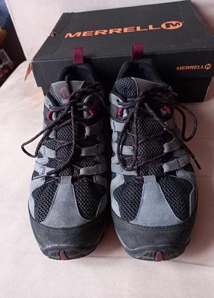 Кросівки  чоловічі