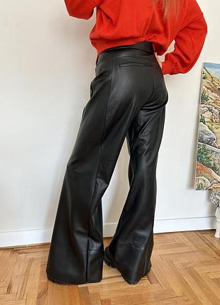 Кожаные брюки zara