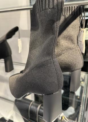 Zara текстильні чоботи демісезонні4 фото