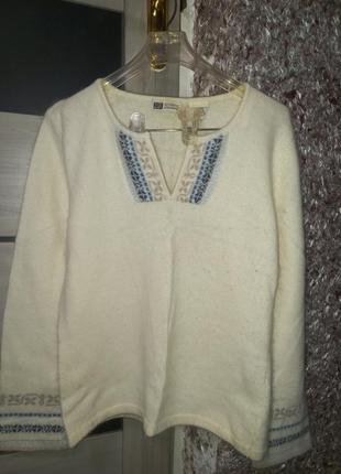 Свитер из мягкой ангоры