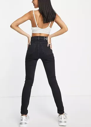 Calvin klein базові джинси стрейч з високою талією та підтяжкою4 фото