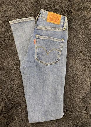 Джинси levi’s