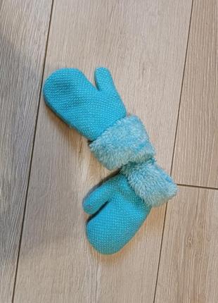 Теплые перчатки / варежки1 фото