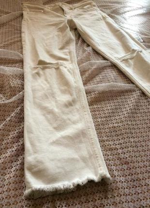 Стильные светлые рваные узкие джинсы h&amp;m2 фото
