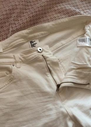 Стильные светлые рваные узкие джинсы h&amp;m6 фото