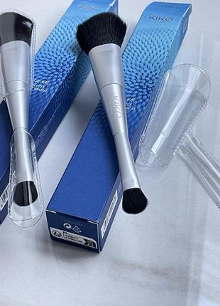 Пензлик, кісточка для макіяжу