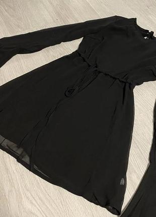 Черное платье с открытой спиной3 фото