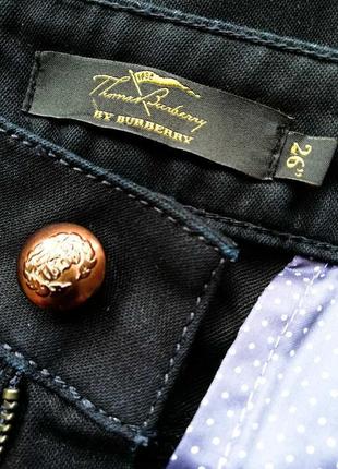 Модні зручні укорочені штани знаменитого британського будинку моди burberry7 фото