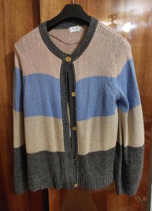 Женская вязаная кофта