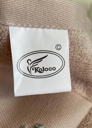 Набір рушників в подарунковій коробці8 фото