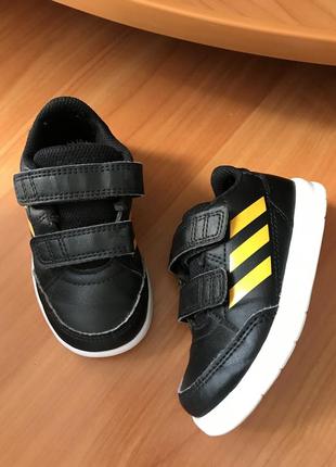 Кроссовки adidas 23 р. оригинал