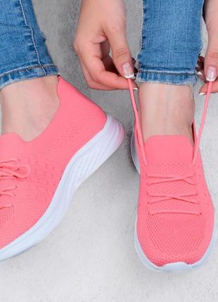 Стильні рожеві літні кросівки з текстилю сітка кеди