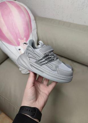 Кроссовки 3