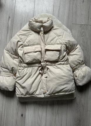 Куртка пуфер молочная зимняя короткая теплая объемная3 фото