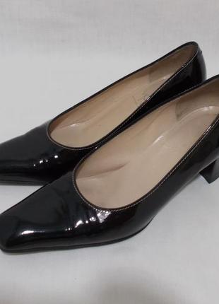 Туфлі лакові шкіряні чорні 'voltan 1898' 37р