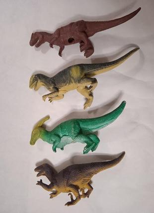 Набір фігурок динозаврів