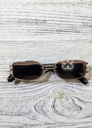 Солнцезащитные очки унисекс, коричневые, прямоугольные в золотистой металлической оправе (без бренда)6 фото