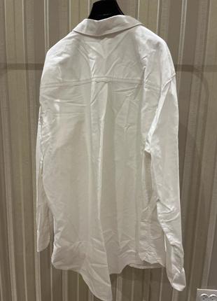 Белая рубашка оверсайз из плотной ткани3 фото