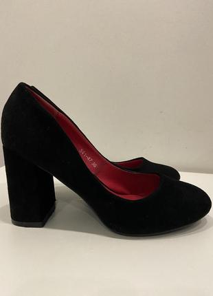 Туфли черные женские на высоком каблуке, размер 36