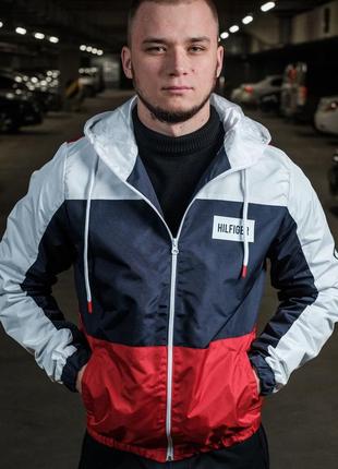 Чоловіча спортивна вітровка з капюшоном tommy hilfiger вітрівка томмі хілфігер m-xxl легка куртка3 фото
