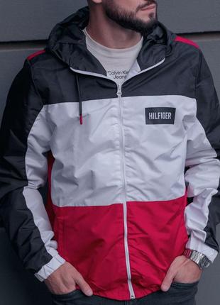 Чоловіча вітровка з капюшоном tommy hilfiger s-xxl спортивна легка куртка вітрівка томмі хілфігер1 фото