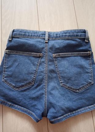 Трендовые джинсовые шорты с завышенной талией4 фото