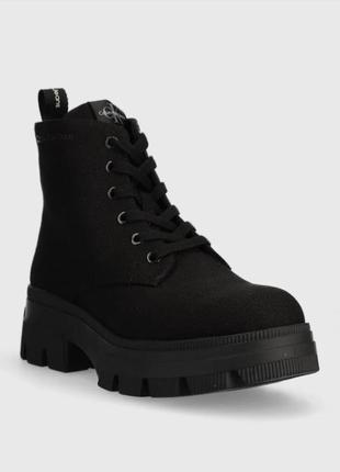 Невероятные ботинки calvin klein jeans chunky combat laceup