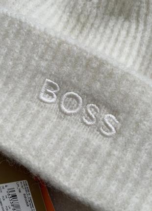 Белая шапка hugo boss оригинал2 фото