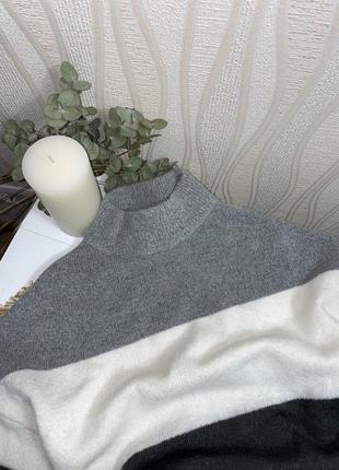Неймовірний подовжений светр з обʼємними рукавами2 фото