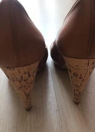 Туфлі жіночі шкіряні, італія2 фото