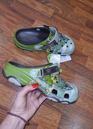 Crocs classic all-terrain clog - camo graphics
розмір  м9w11-42/43-27cm2 фото