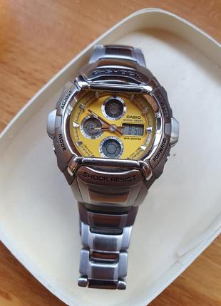 Casio g shock g-521d.