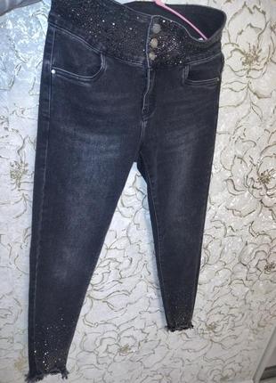 Шикарные джинсы skinny со стразами1 фото