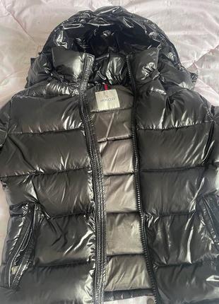 Зимняя куртка пуховик в стиле moncler