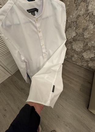 Класична біла сорочка без коміра стійкою рубчик french connection5 фото