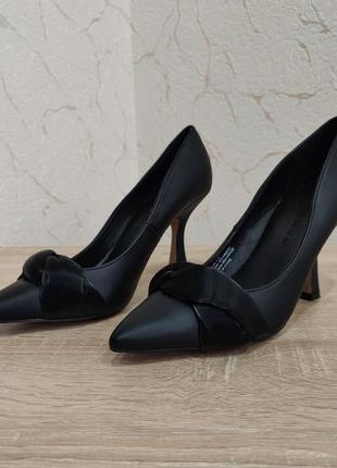 Новые оригинальные туфли gabriele union sadie pumps /38.5 размер 24,9 см