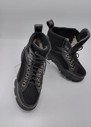 Черевики шкіряні із замшем.