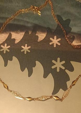 Вишукане, брендове колье від fossil.