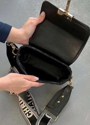 Жіноча сумка cristian dior крос-боді у чорному текстилі тдиор через плече брендова сумочка4 фото